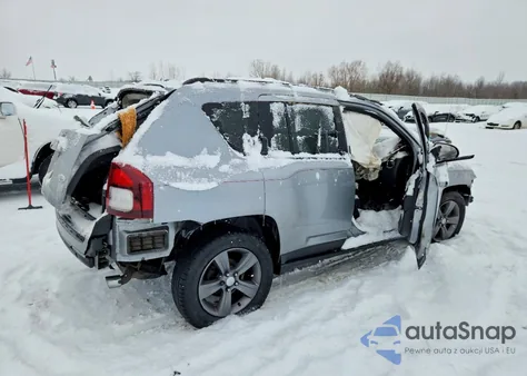 2017 Jeep Compass Latitude z USA, uszkodzony, nr VIN 1C4NJDEB0HD167824